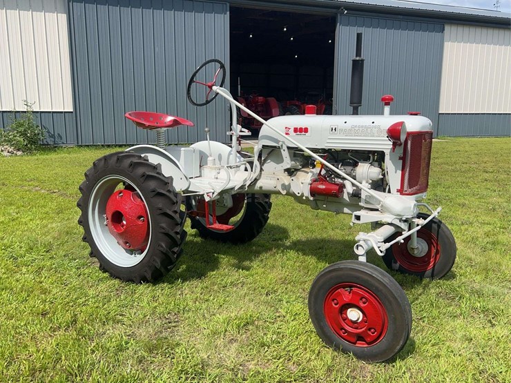farmall-cub-demonstrator-image-7