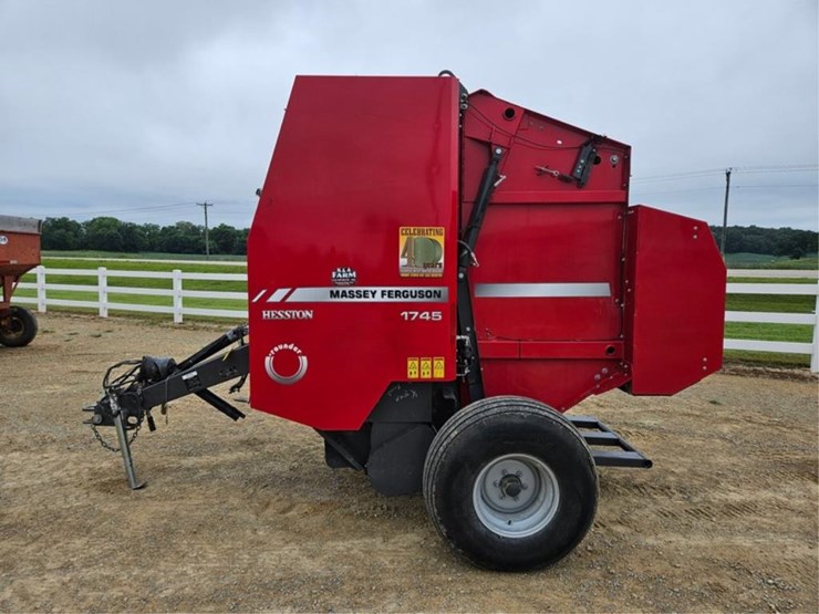 massey-ferguson-1745-image-2