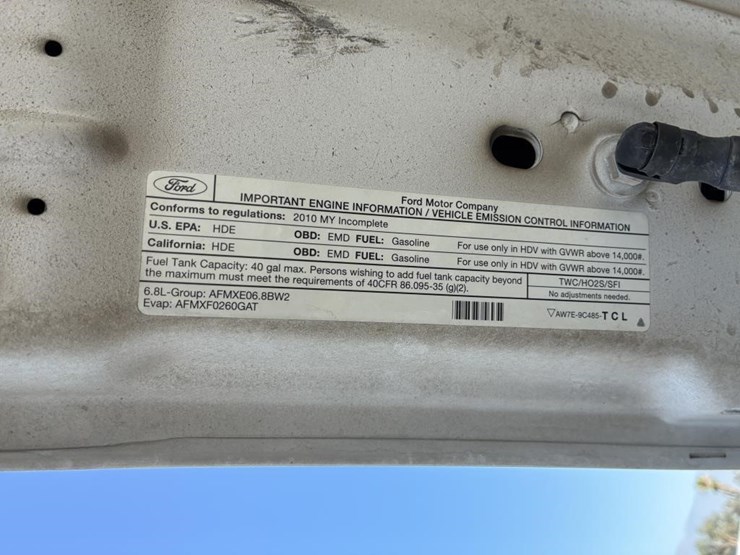 2010-ford-f550-image-11