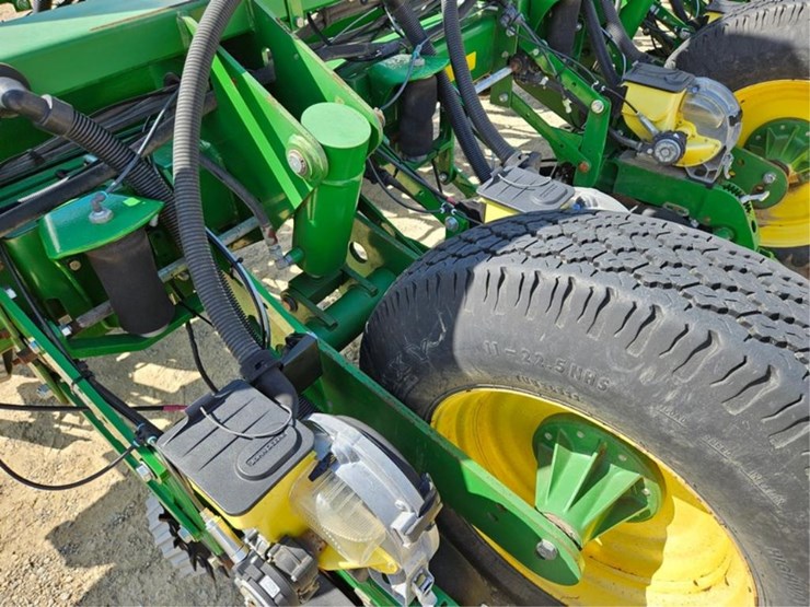#225-•-westfield-130-71-13"-grain-auger-image-95