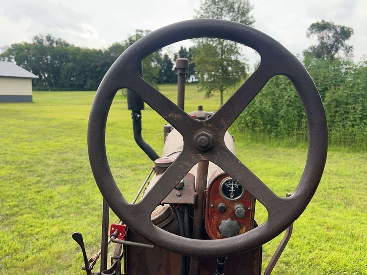 farmall-f12-image-45