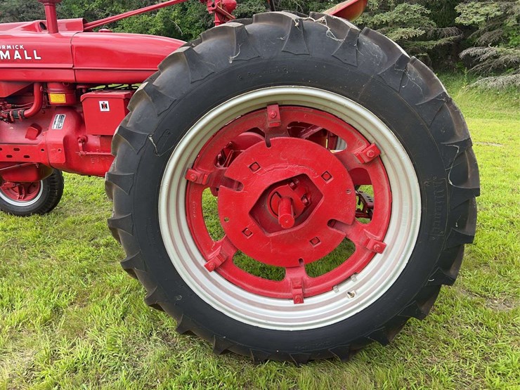 1944-farmall-h-distillate-image-56