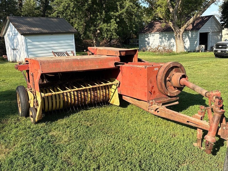new-holland-275-image-1