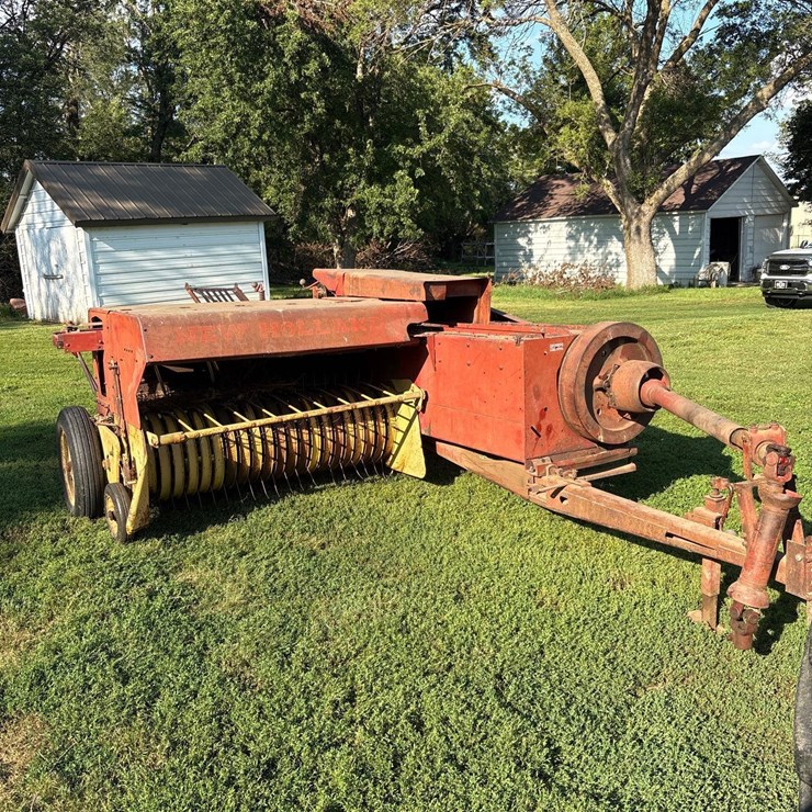 NEW HOLLAND 275