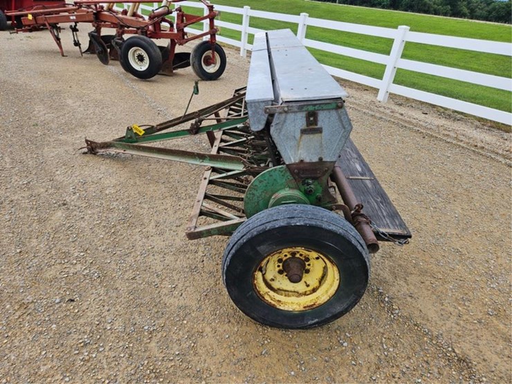 john-deere-11-image-3