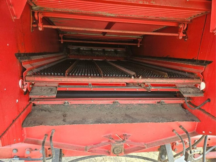 massey-ferguson-8570-image-16