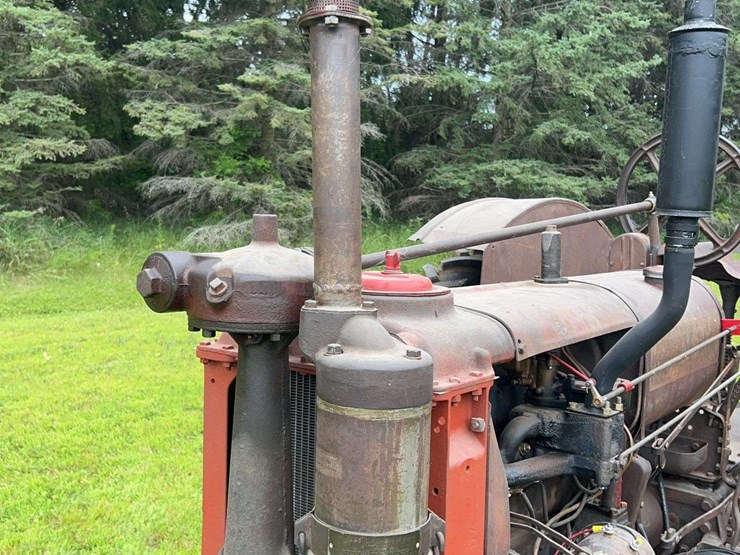 farmall-f12-image-15