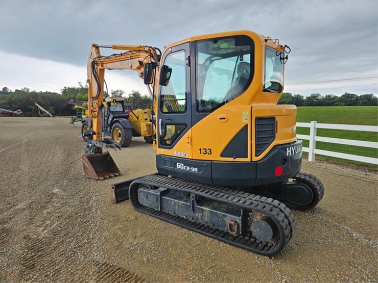 #382-•-2017-hyundia-rolex-60cr-9a-excavator-image-3
