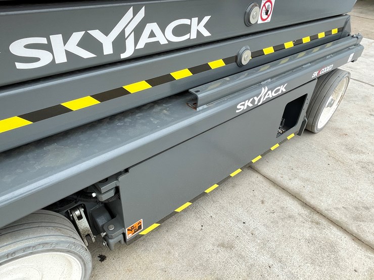 #128-•-2025-skyjack-sj3220e-scissors-lift-image-25