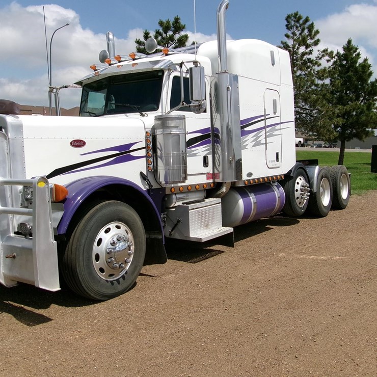 2005 PETERBILT 379