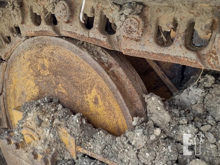 deere-650h-image-23