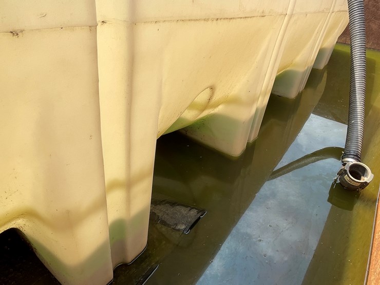 #5502-•-1000-gallon-poly-tank-image-7