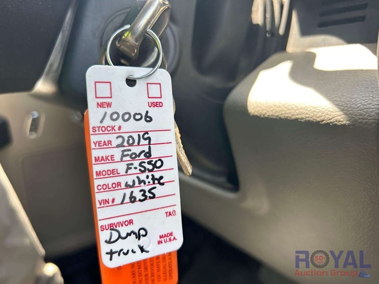 2019-ford-f-550-4x4-ext.-cab-chipper-truck-image-46