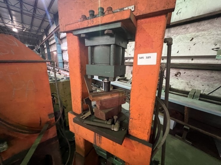 hydraulic-shop-press-image-7