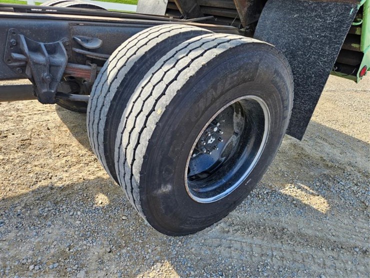 #384-•-1995-ih-4900-crew-cab-dump-truck-image-44
