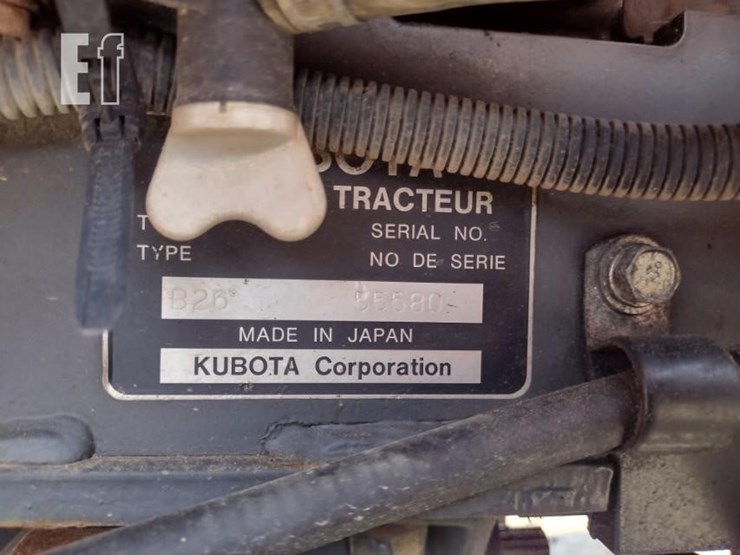 16-kubota-b26tlb-tractor-8242-image-5