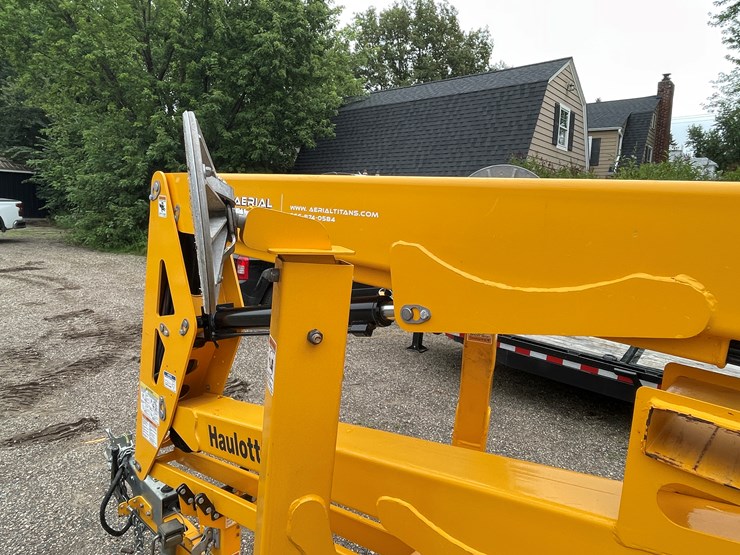 #108-•-2021-haulotte-3522a-towable-boom-lift-image-24