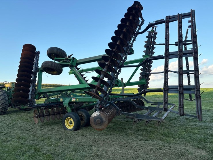 john-deere-630-image-2