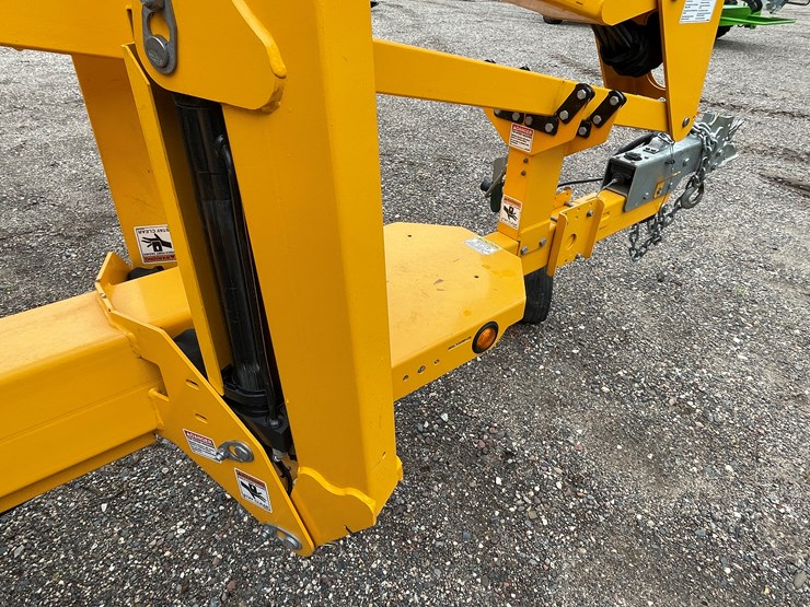 #108-•-2021-haulotte-3522a-towable-boom-lift-image-38