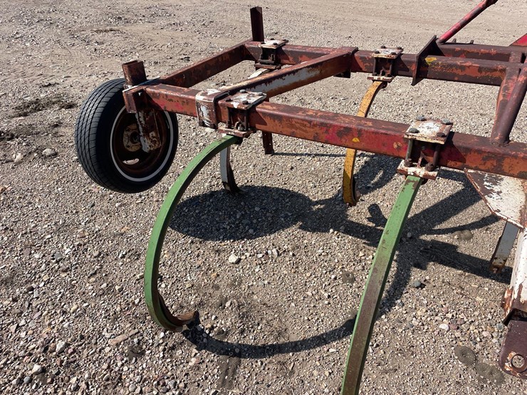 12ft-chisel-plow-image-4