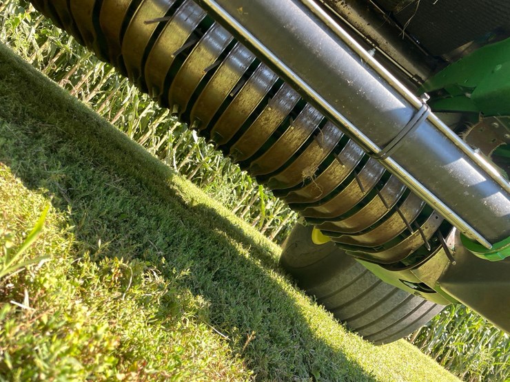 2019-john-deere-560m-image-18