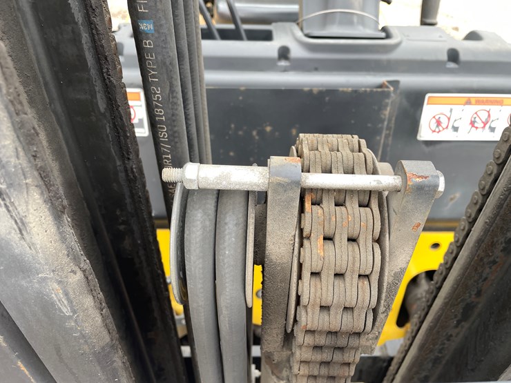 #140-•-2016-yale-glp040-lp-gas-4,000-lb-forklift-image-25