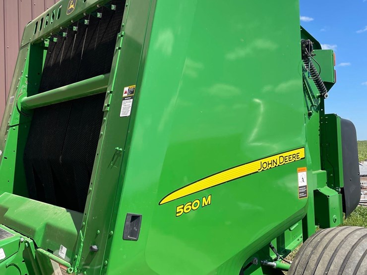 2021-john-deere-560m-image-27