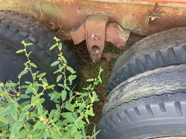 #280-•-#24138-•-inop-1971-ford-t/a-single-cab-auger-truck-n80fvl70713-image-10