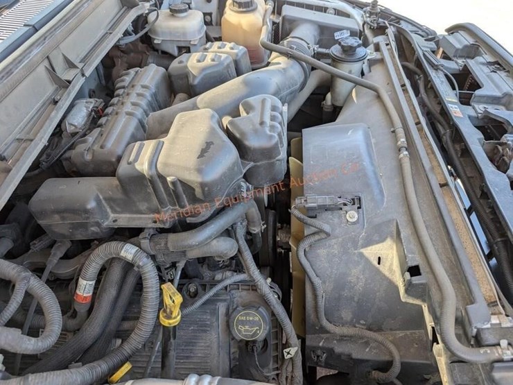 2015-ford-f350-image-35