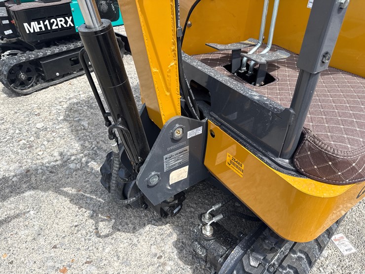 #220-•-#26488-•-unused-cfg-qk18r-mini-excavator-qk18r202507060510-image-9