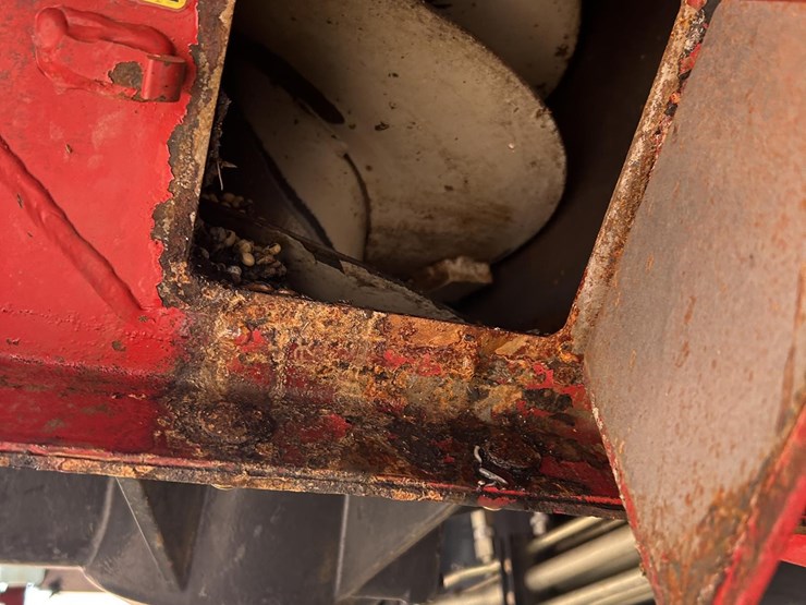 2015-case-ih-8240-image-17