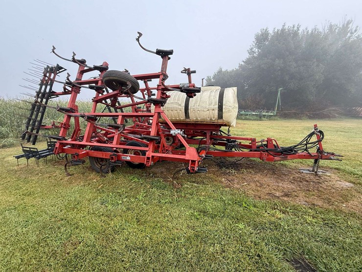 case-ih-4800-image-6