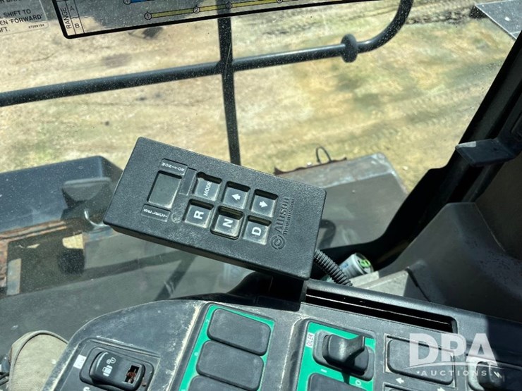 2009-case-ih-titan-4020-image-40