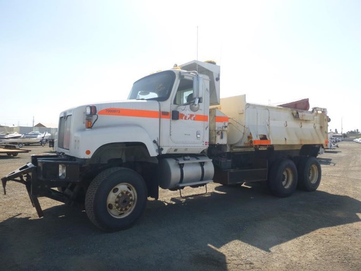 2004-international-5500-image-1