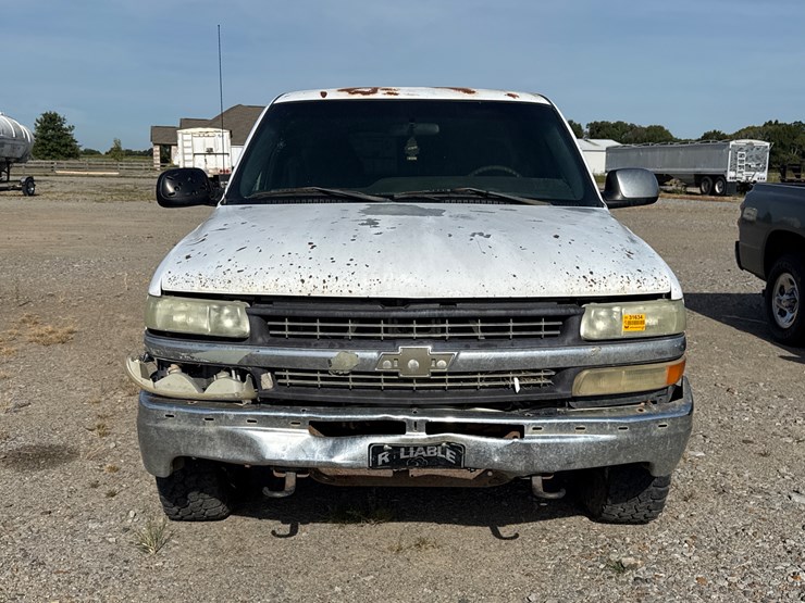 2002-chevrolet-1500-image-3