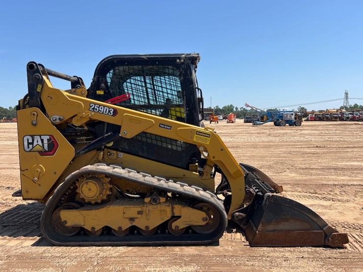 2022-caterpillar-259d3-image-5