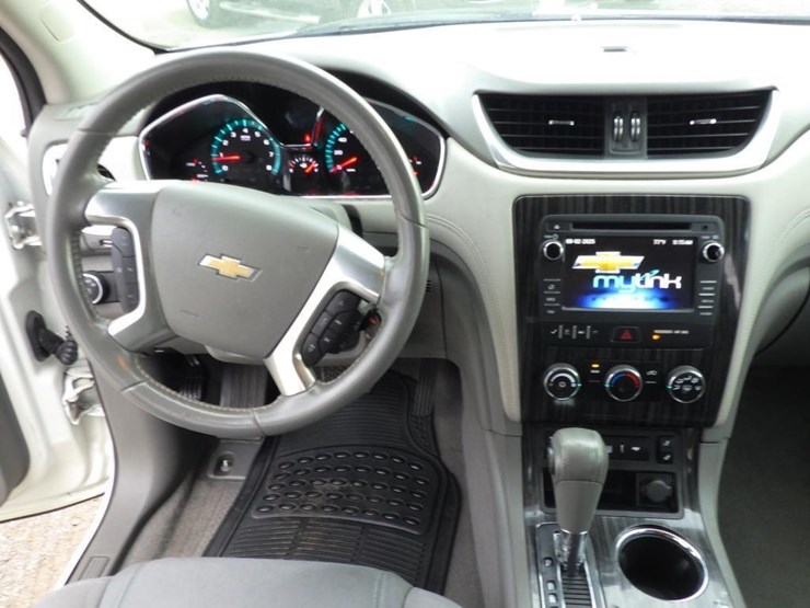 2014-chevrolet-traverse-image-9