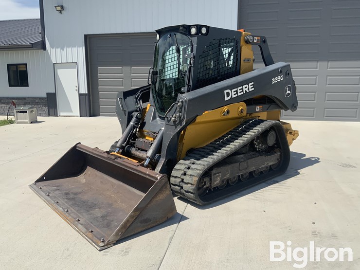 2017-deere-333g-image-1