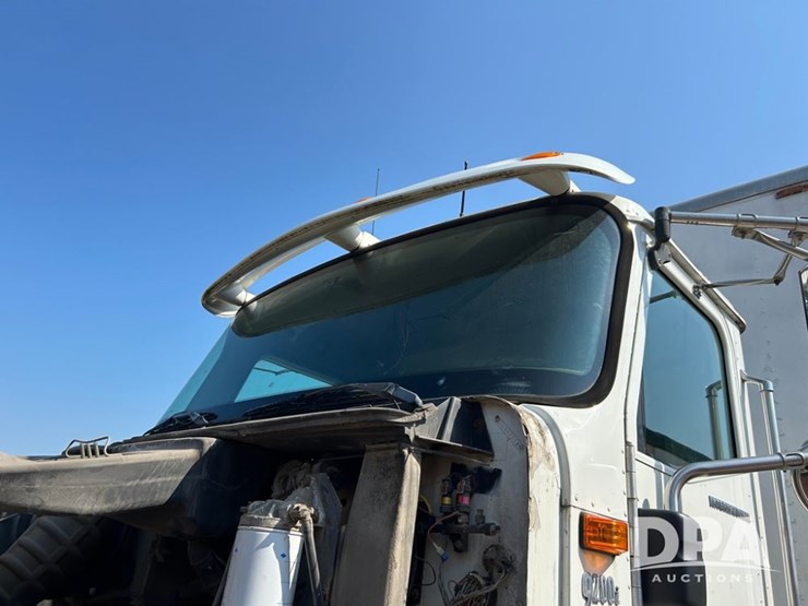 2006-ihc-9200i-van-truck-(cp0653,-unit-37745)-image-22