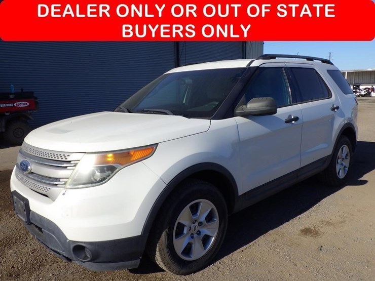 2011-ford-explorer-image-1