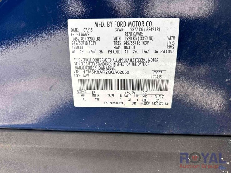 2016-ford-explorer-image-5