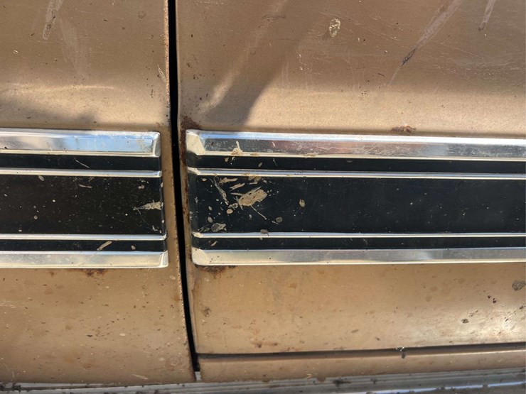 1969-chevy-c20-custom-camper-image-46