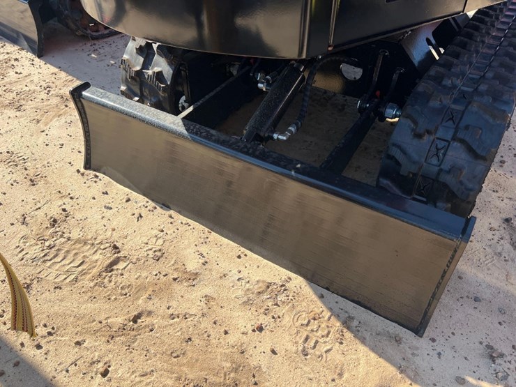 unused-future-ft13j-excavator-image-14