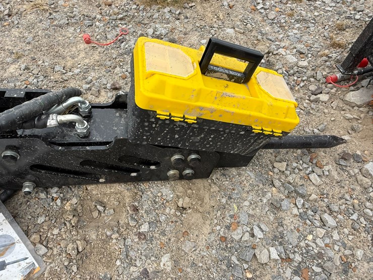 #230-•-#27018-•-unused-giyi-gy-p45-mini-skid-steer-breaker-psc452507149-image-6