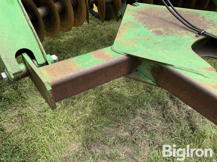 john-deere-630-image-13