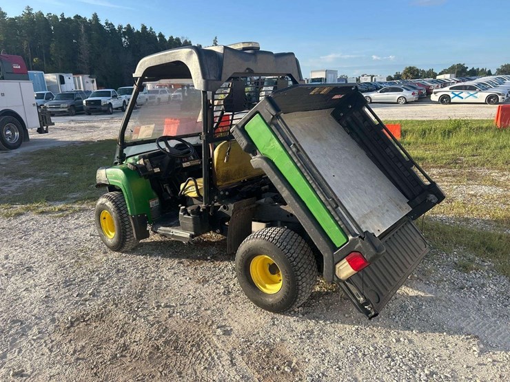 john-deere-gator-image-4
