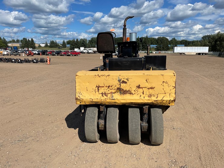 #2018-•-bros-rubber-tire-roller-image-4