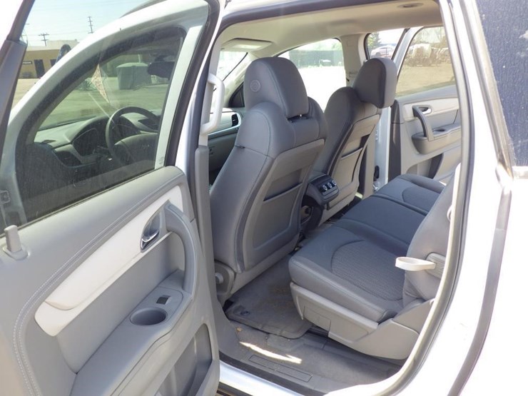 2016-chevrolet-traverse-image-7