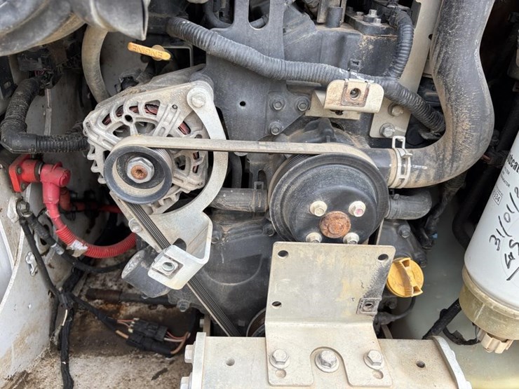 2022-bobcat-t66-image-31