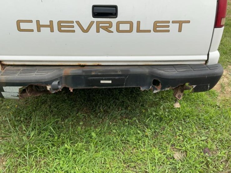 #143-•-2002-chevy-s10-truck-image-18